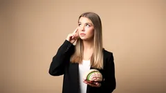 Günlük Davranışlarda Düşük Zekâya İşaret Eden 5 Belirti – Sizde de Var mı?